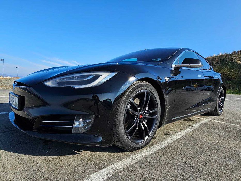 Tesla Model s 100D