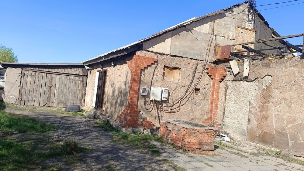 Дом на рабор продается.
