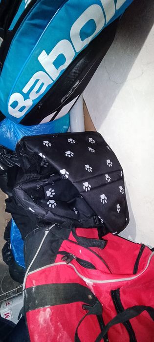 Кучешка чанта, столче за кола. За дребни породи. Car booster pet.