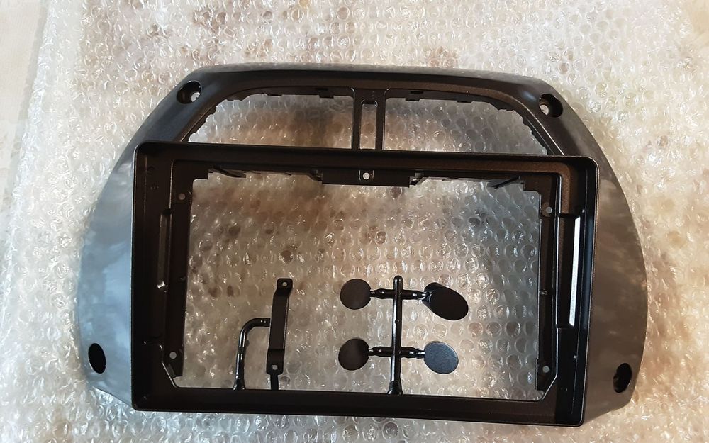 9 ича рамка за мултимедия за Тойота рав 4 генерация 2