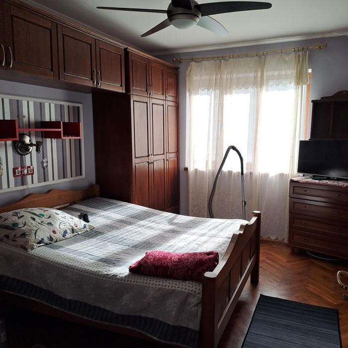 Дава се под наем Тристаен апартамент в Шумен, Военно училище - 93 кв.м за 280.5 € - Снимка #4