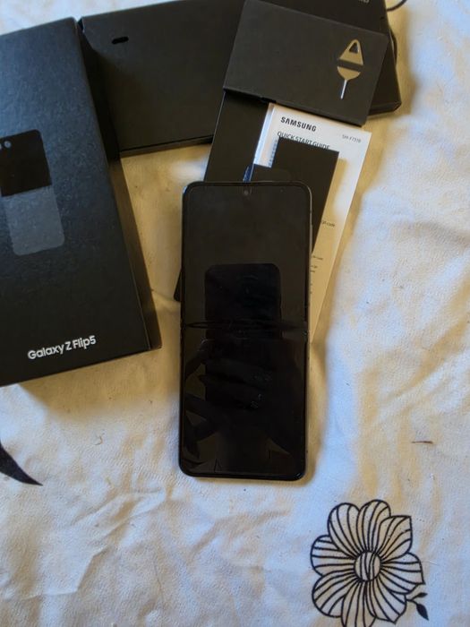 Samsung Z flip 5