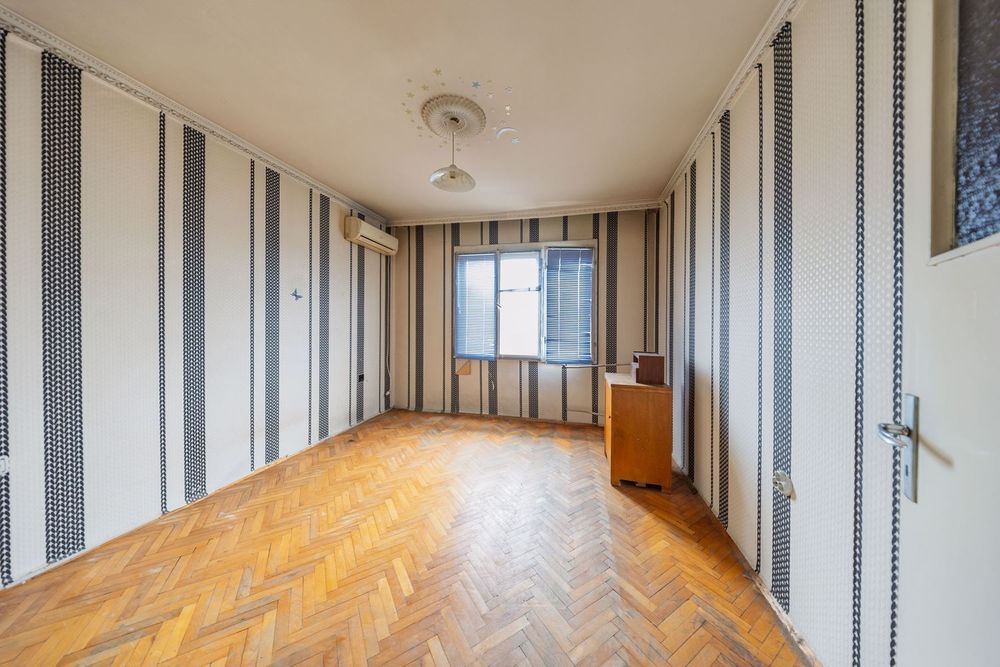 3-стаен в Плевен-9-ти квартал площ 66 цена 109000