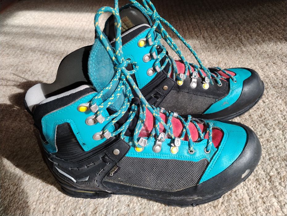 Ghete trekking drumetii