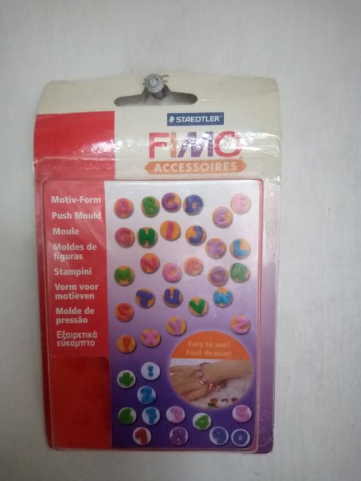 Молды для пуговиц, кулонов, бусин