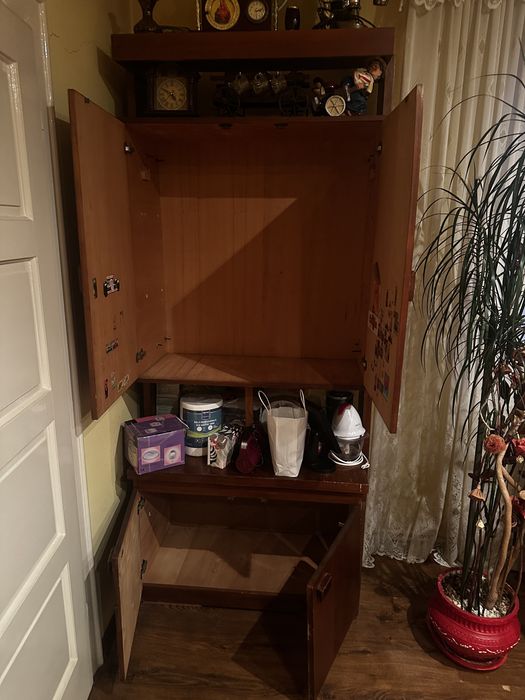 Donez dulap din lemn