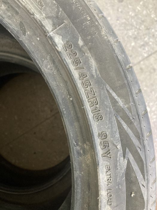 Продам резину  225/45/18