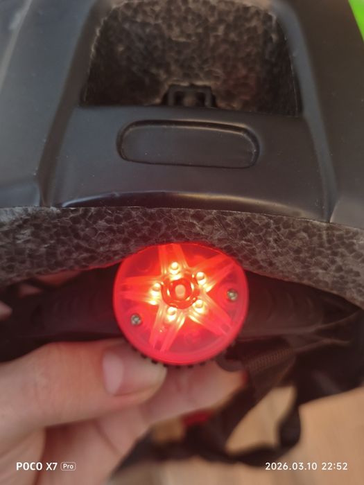 Продам велосипедный шлем новый