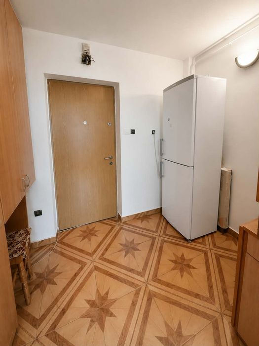 Garsoniera de închiriat