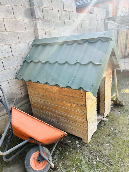 Будка для собаки