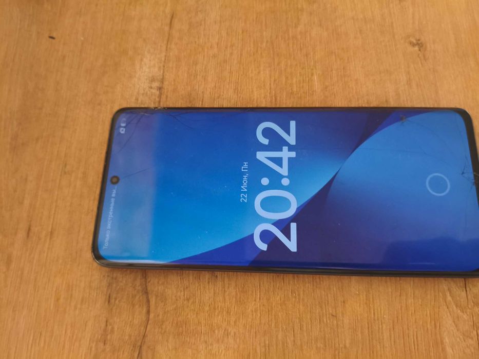 Xiaomi 12 телефон
