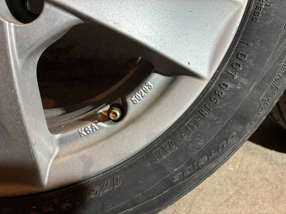 Гуми Nexen с джанти Dezent 4 броя