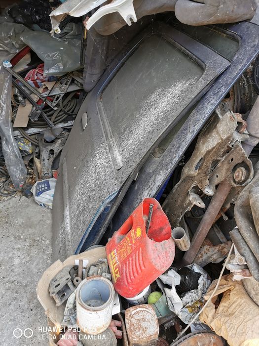 Гаражна разпродажба на части за бус Форд транзит