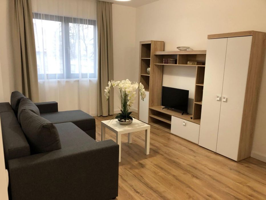 De inchiriat: apartament 2 camere, zona centrala, parter