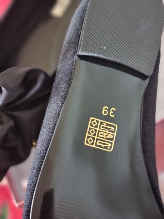 Ayollar tuflisi turetskiy