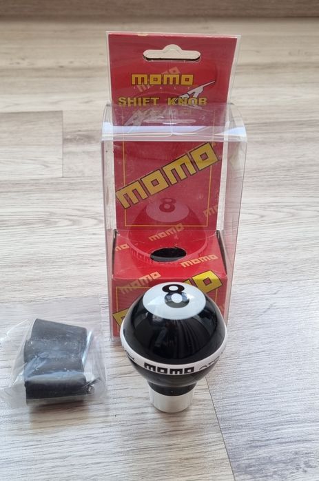 Nuca schimbator momo 8 ball noua!
