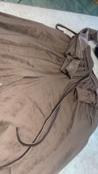 Анцуг тип кадифе