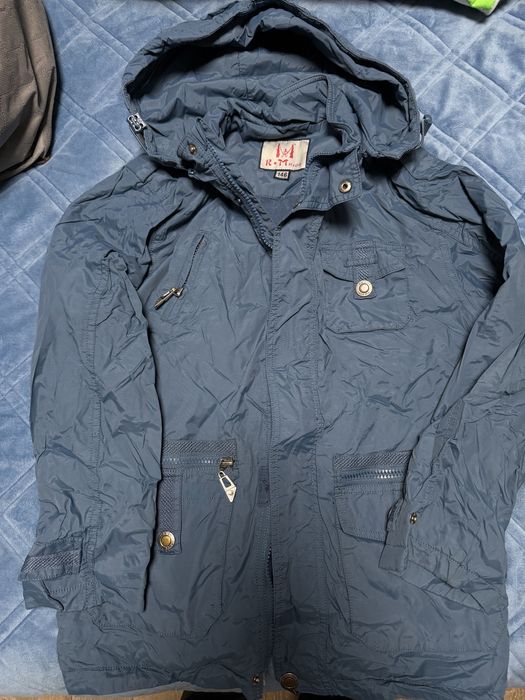 Продам куртку демисезонную