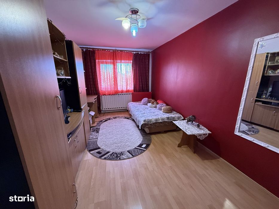 Apartament 3 camere, 68 mp utili + balcon, mobilat si utilat - Soarelu — fotografia 3