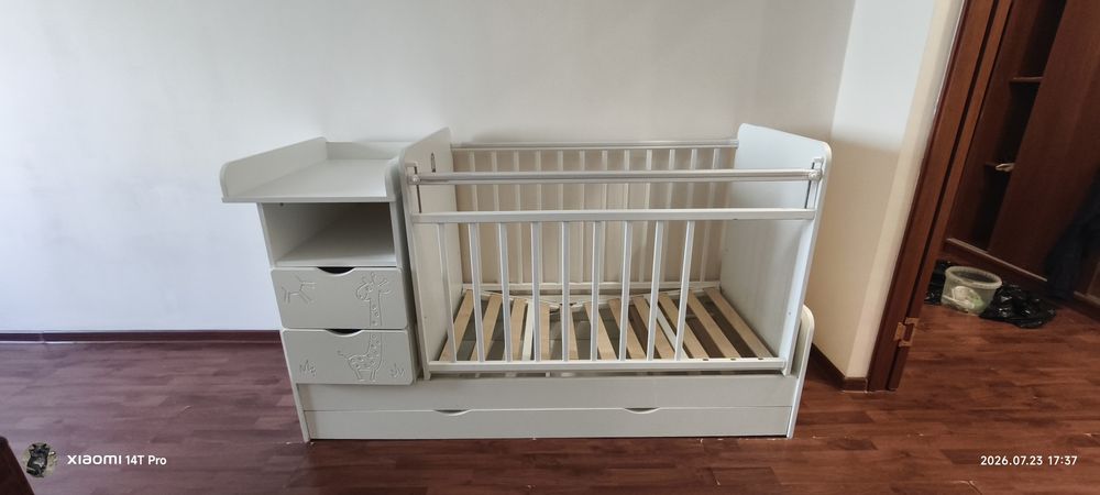 Продам детскую кроватку