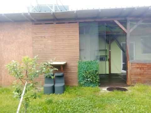 Дава под наем бунгало в Кариани до Канзас - 2500 евро/год.