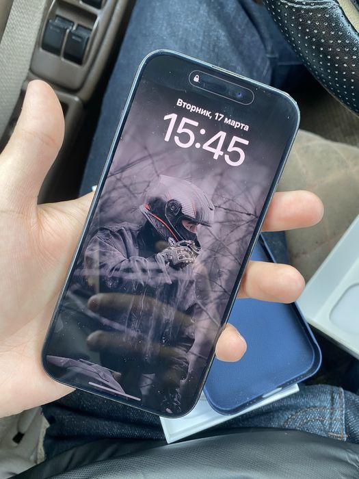 Iphone 15 pro, не скрывался с документами