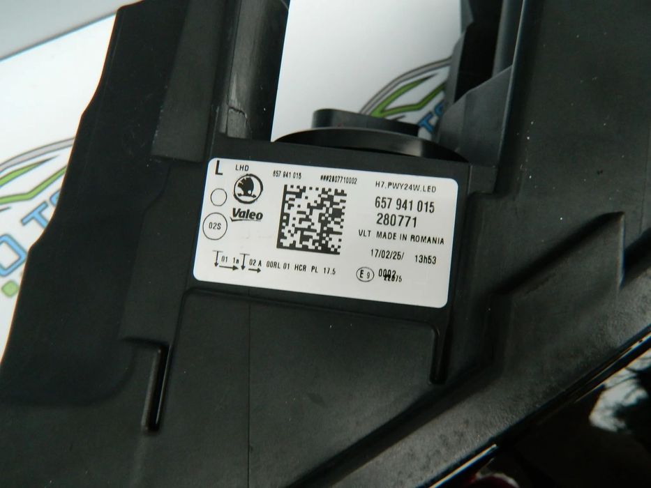 Far stanga LED  Skoda Scala model 2018 2019 2020 2021 2022 cod 657941015