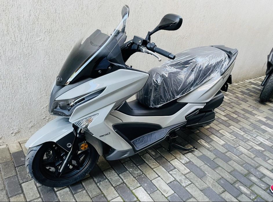 Scuter KYMCO X-Town 300i ABS An 2024