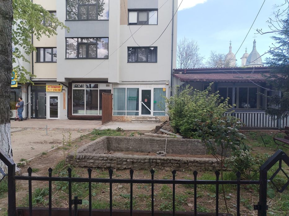 Se vinde apartament / spațiu comercial