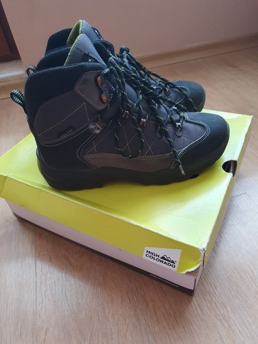 Мъжки юношески туристически обувки HIGH COLORADO 40 номер