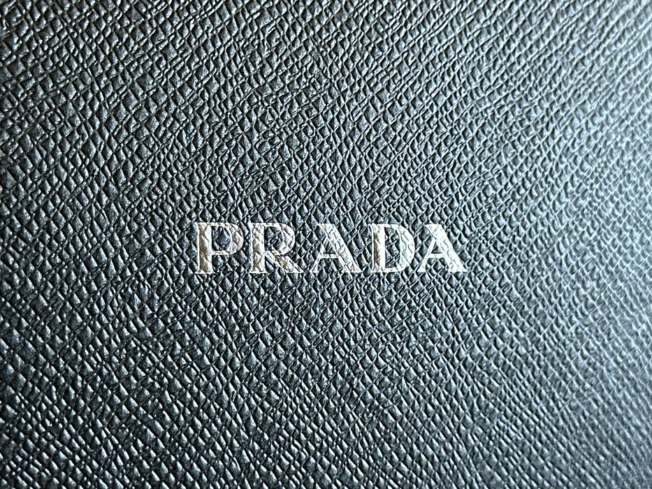 Слънчеви очила Prada