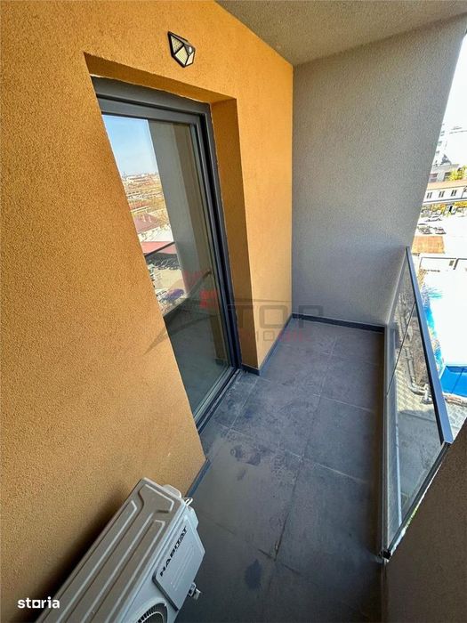 Etaj intermediar, bloc nou, 1 camera decomandat Poitiers Towers