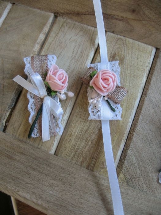 Шаферски гривни, Бутониери за сватба