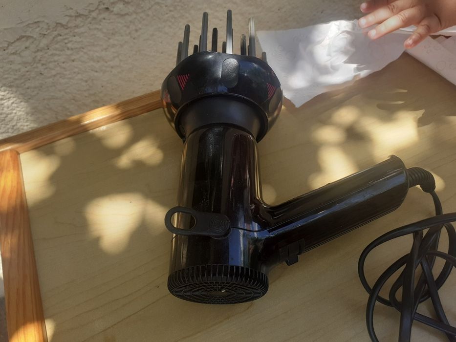 Undulator Braun supervolume twist