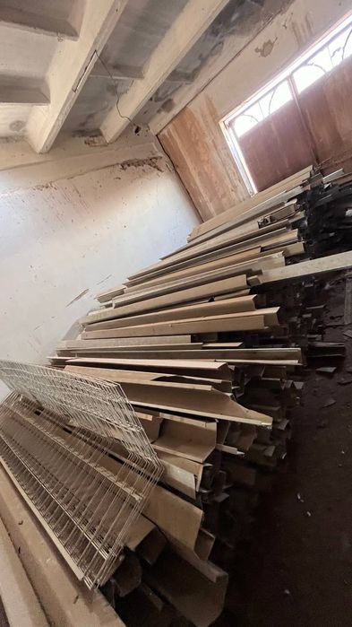 Товуқ боқиш учун клеткалар бор