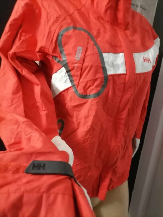 Дамски якета Helly Hansen