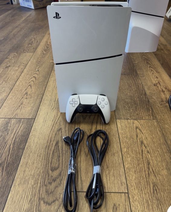 PS5 Slim Edition 1TB 2 ani garantie