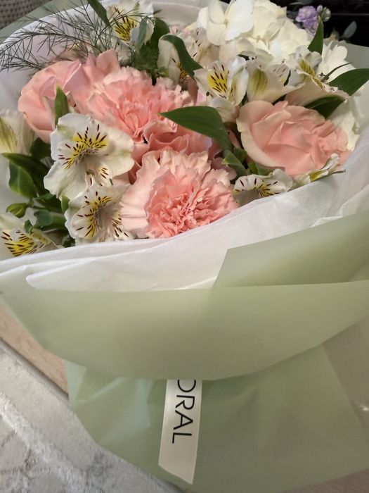 Продам букеты б/у в отличном состоянии