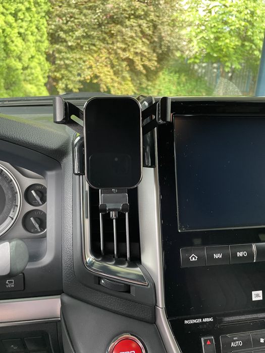 Держатель телефона Land Cruiser 200