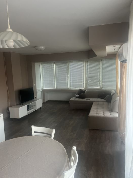 Дава се под наем Четиристаен апартамент в Несебър - 140 кв.м за 459 € - Снимка #1