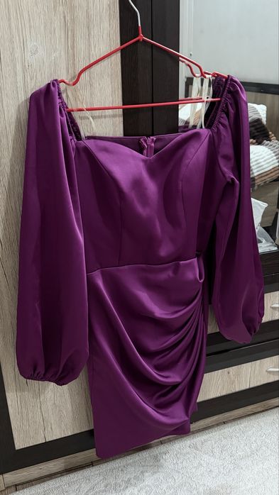 Продам платье коктейльное