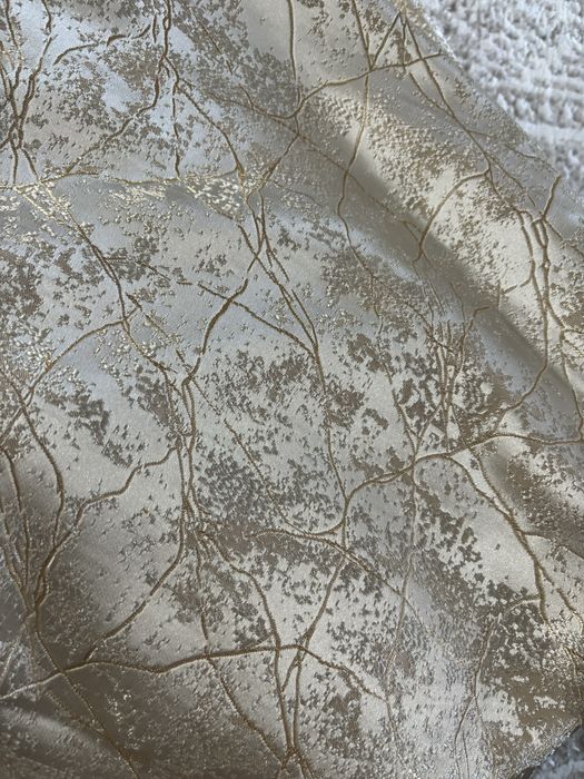 Продам шторы в отличном состоянии