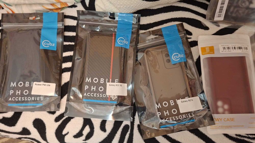 Samsung A33 - 128 GB- 5G - 6 GB RAM .