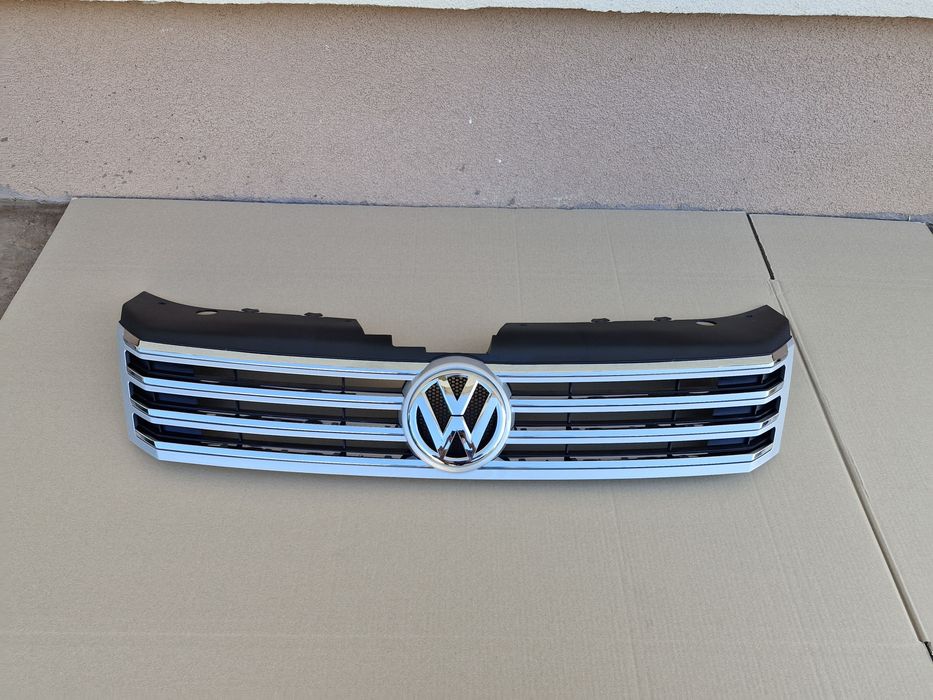 Grila centrala Vw Passat B7 NOUA 2010-2014