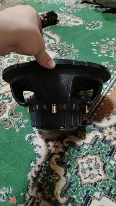 Продам сабвуфер.