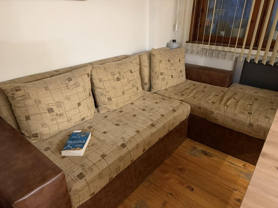 Разтегателен диван с ракла