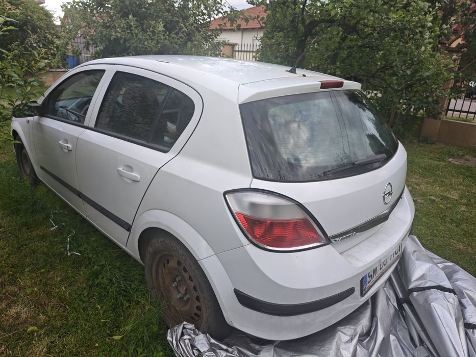 OPEL Astra 2005 — imagine 3