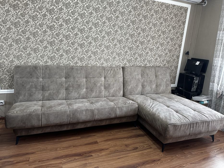 Продам диван угловой