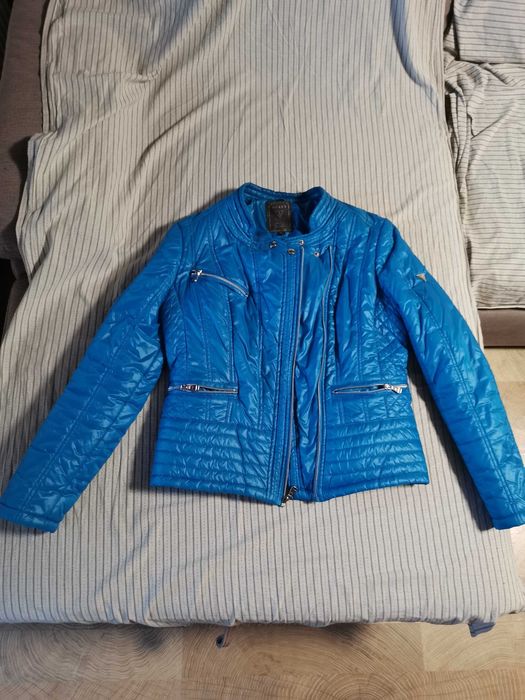 Дамско яке GUESS