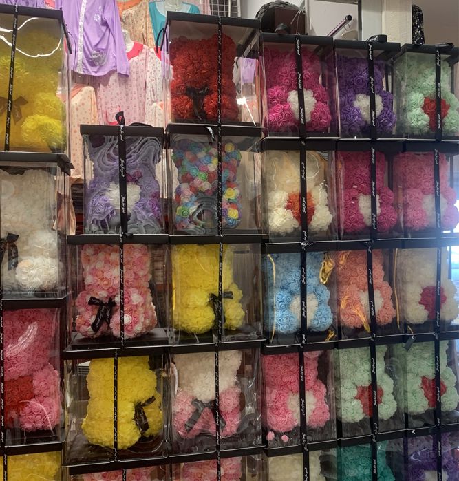 Papusa printesa si Ursuletii decorati cu trandafiri din spuma